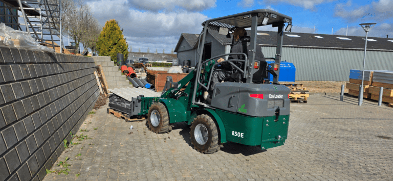 850E